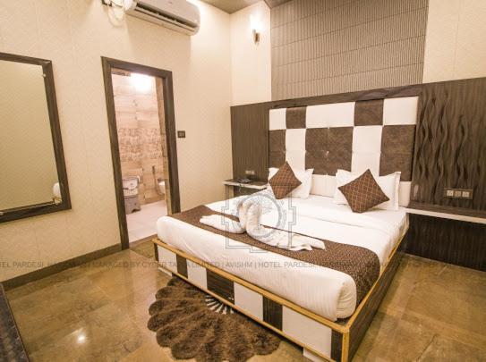 Hotel Pardesi หริทวาร ภายนอก รูปภาพ