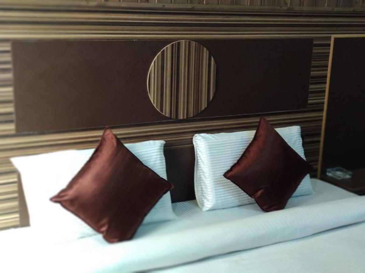Hotel Pardesi หริทวาร ภายนอก รูปภาพ