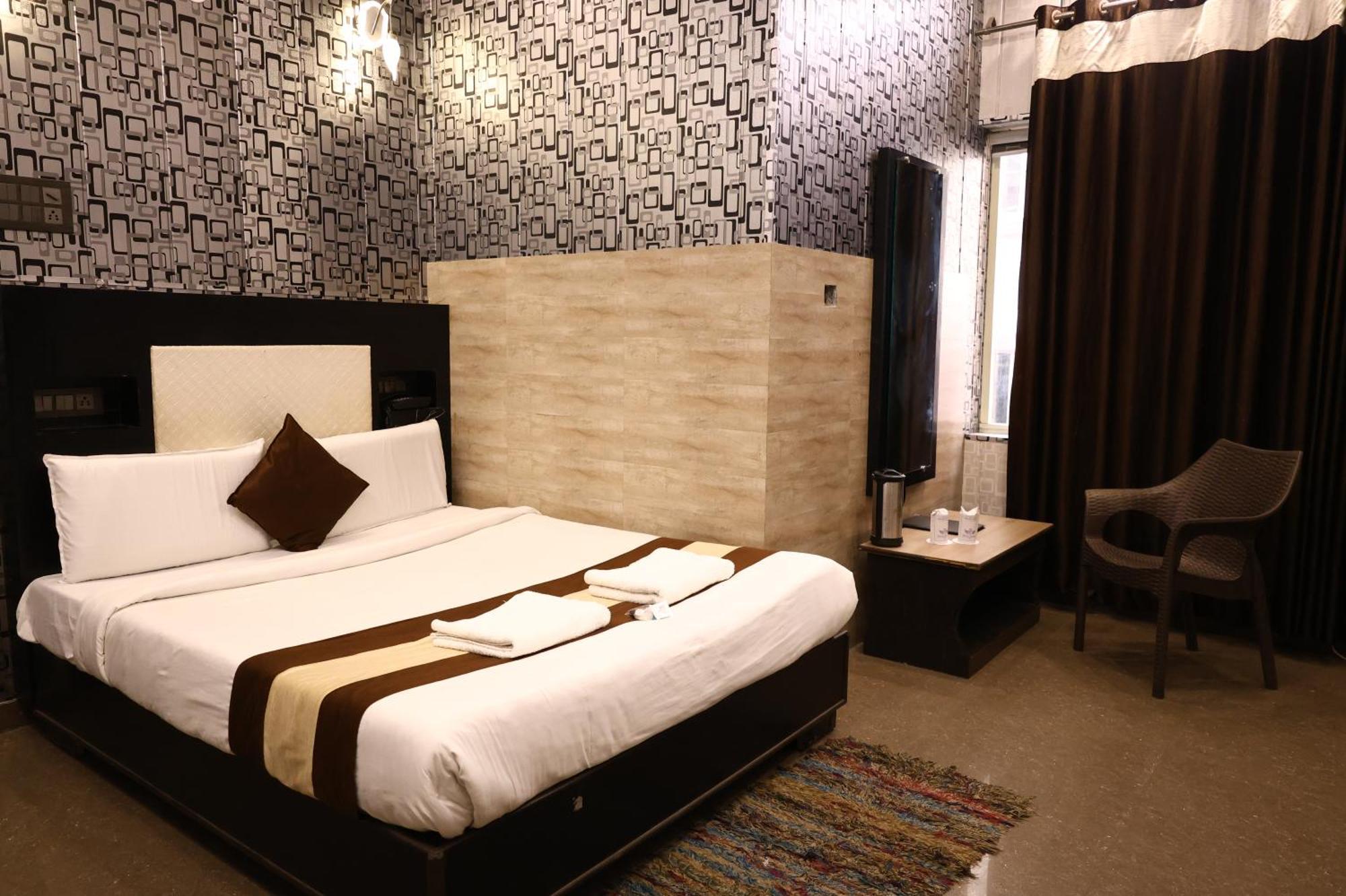 Hotel Pardesi หริทวาร ภายนอก รูปภาพ
