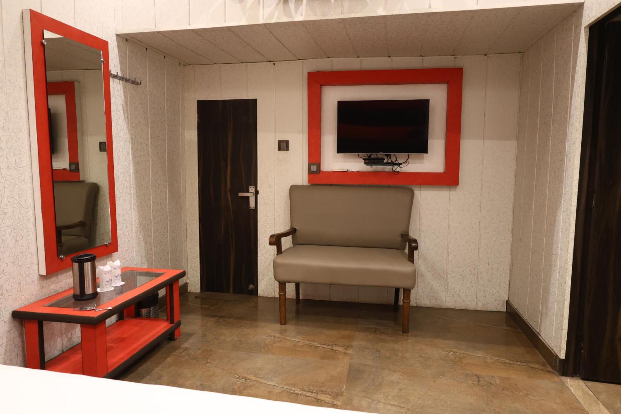 Hotel Pardesi หริทวาร ภายนอก รูปภาพ