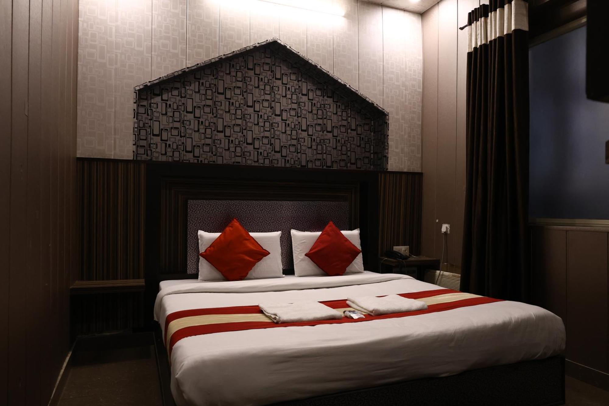 Hotel Pardesi หริทวาร ภายนอก รูปภาพ