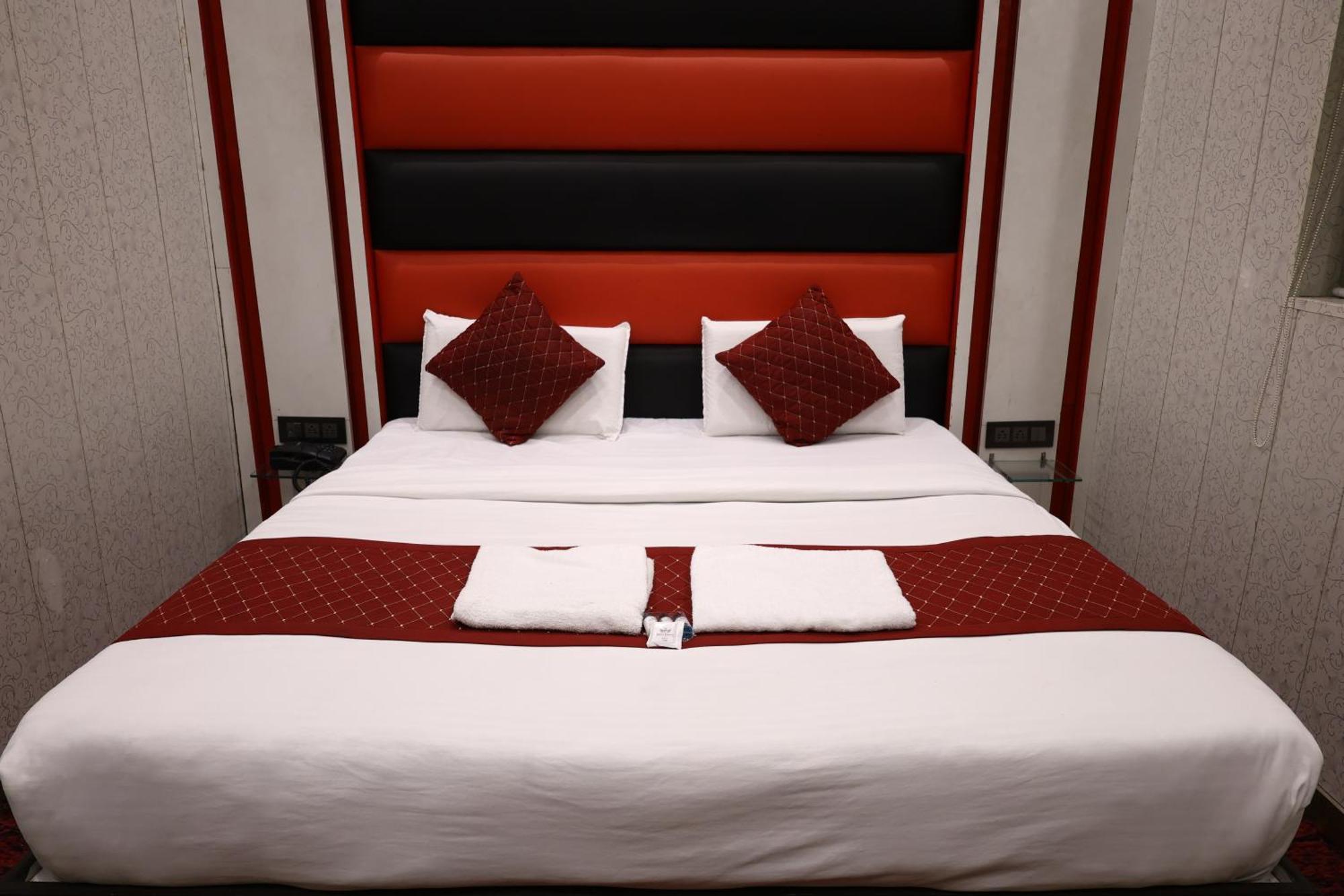 Hotel Pardesi หริทวาร ภายนอก รูปภาพ