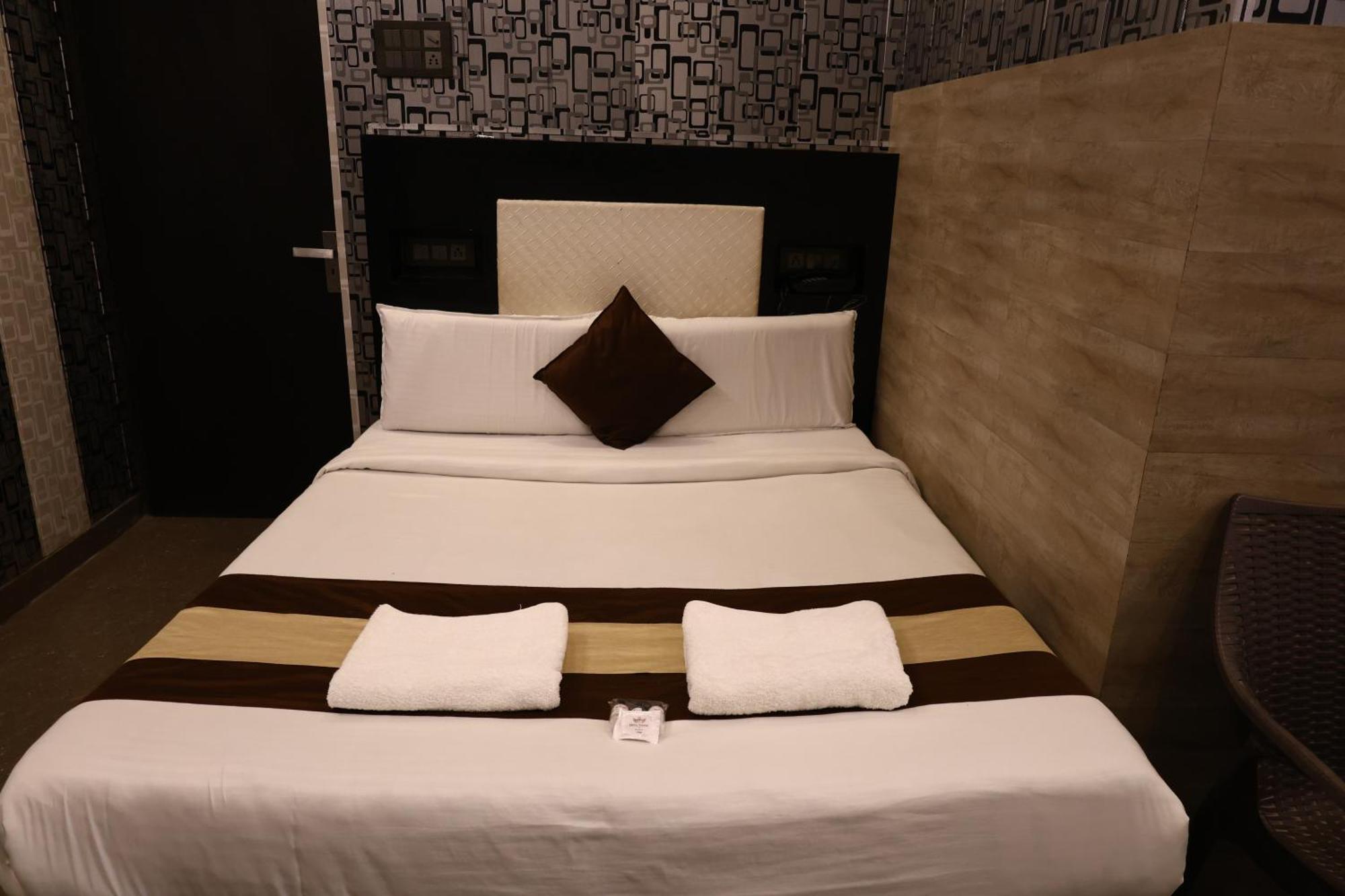 Hotel Pardesi หริทวาร ภายนอก รูปภาพ