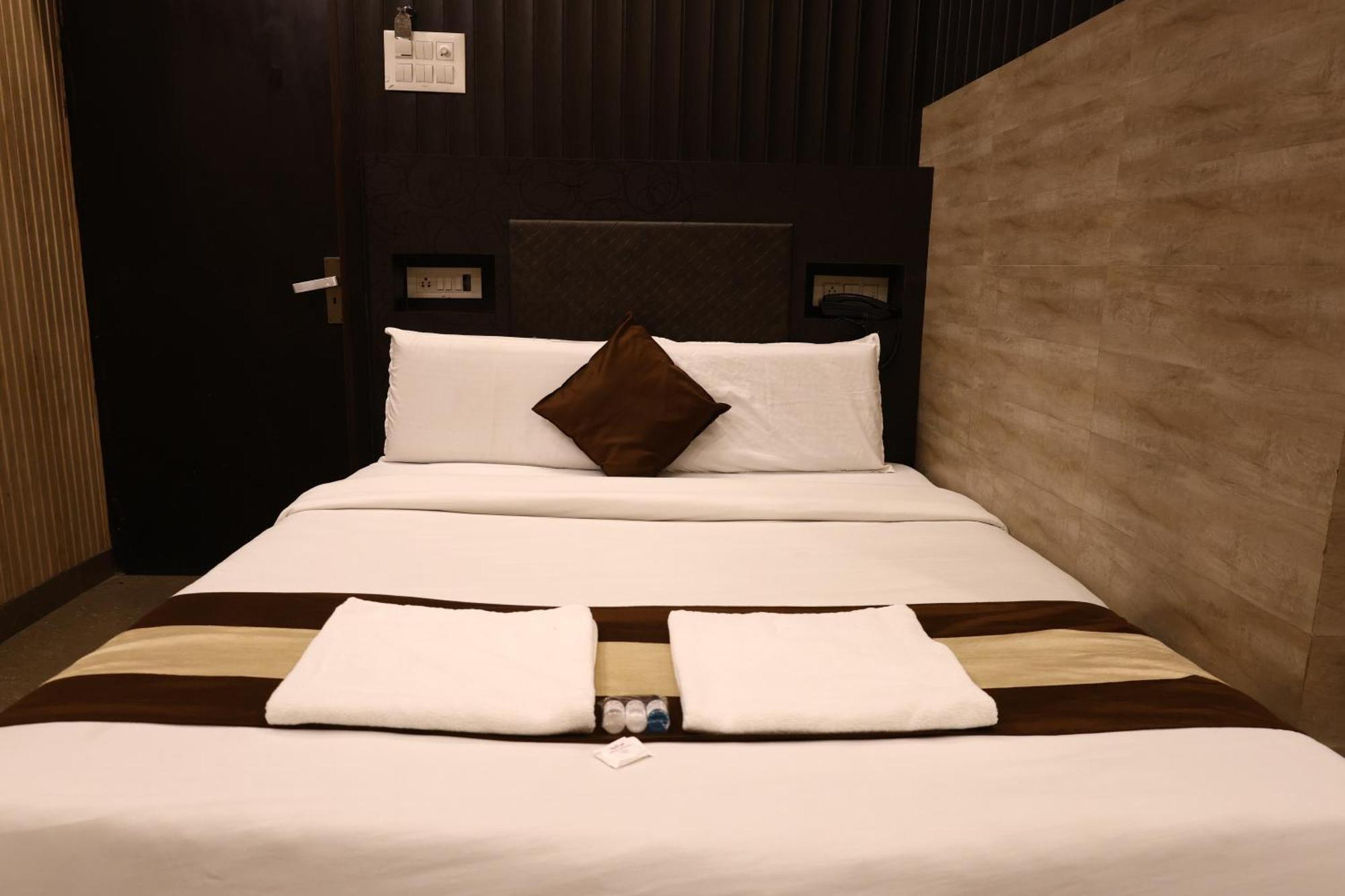 Hotel Pardesi หริทวาร ภายนอก รูปภาพ