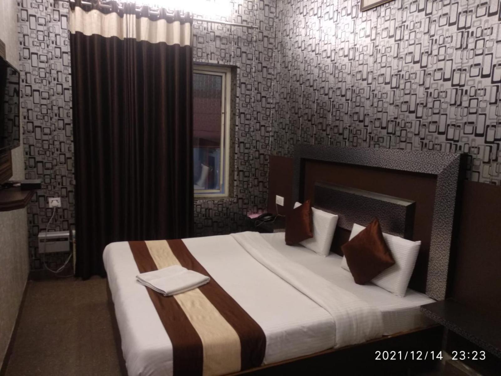 Hotel Pardesi หริทวาร ภายนอก รูปภาพ