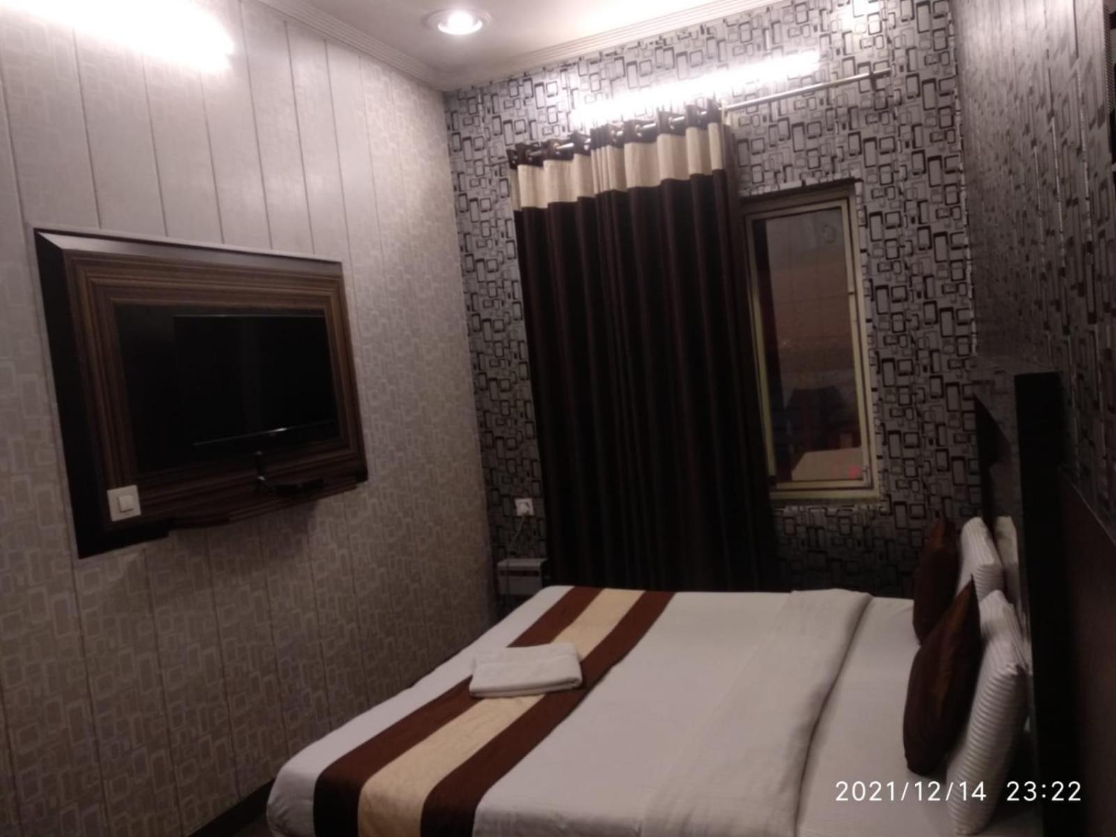 Hotel Pardesi หริทวาร ภายนอก รูปภาพ