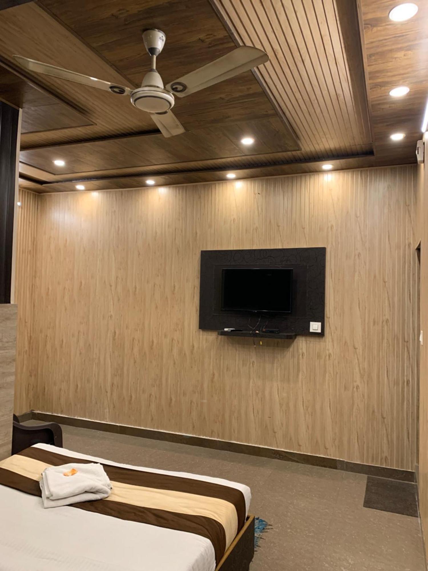 Hotel Pardesi หริทวาร ภายนอก รูปภาพ
