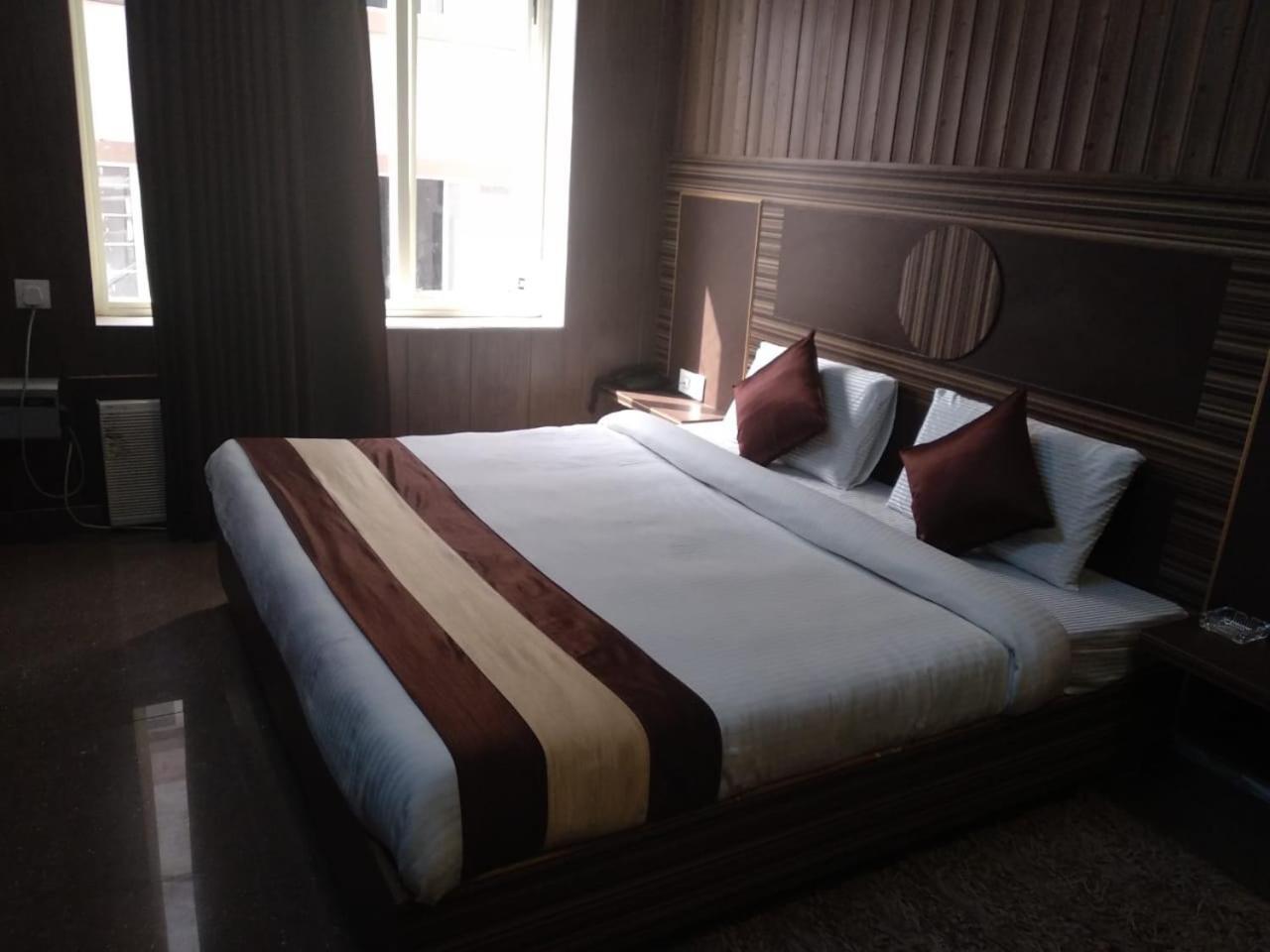 Hotel Pardesi หริทวาร ภายนอก รูปภาพ