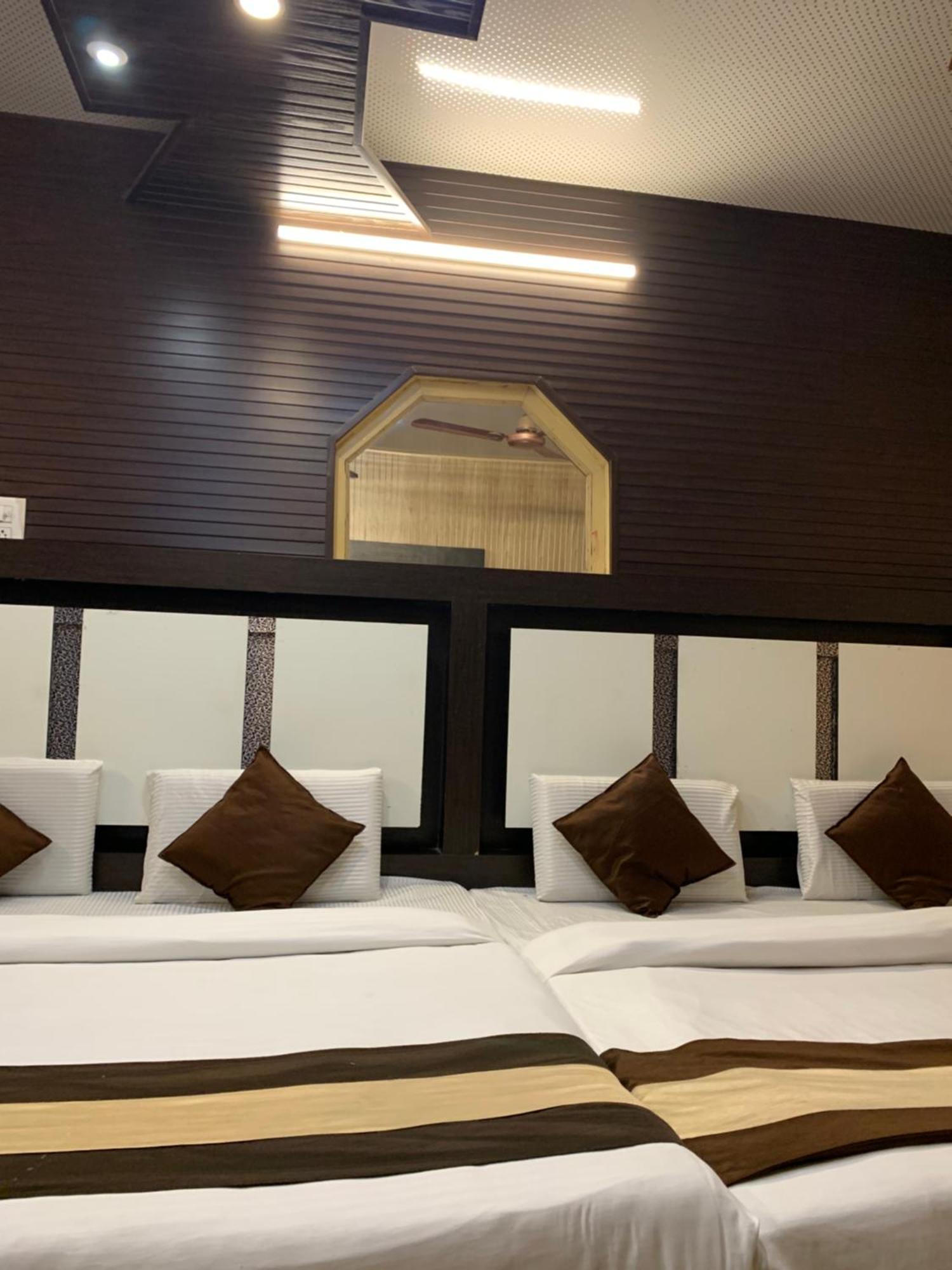 Hotel Pardesi หริทวาร ภายนอก รูปภาพ