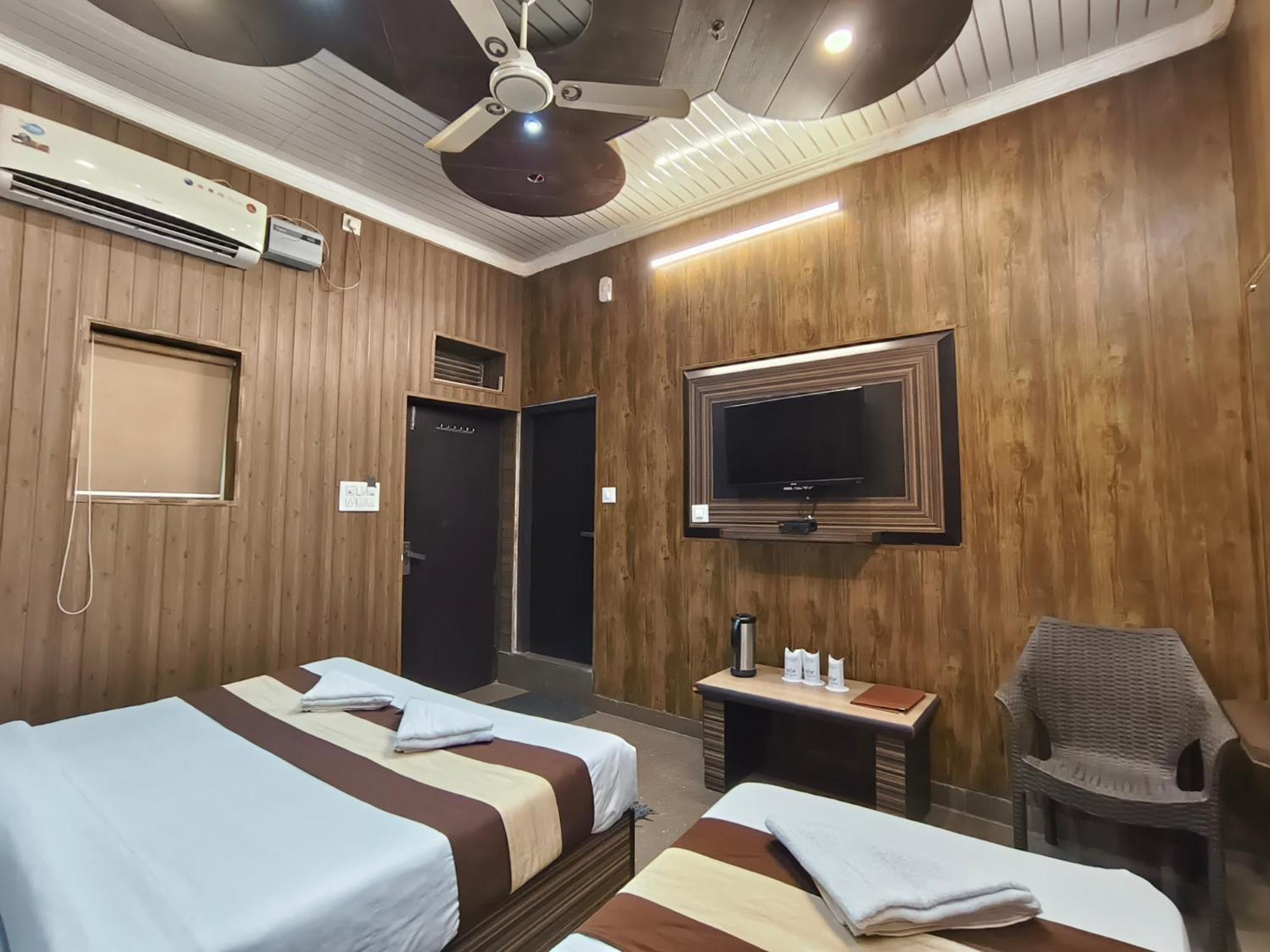 Hotel Pardesi หริทวาร ภายนอก รูปภาพ